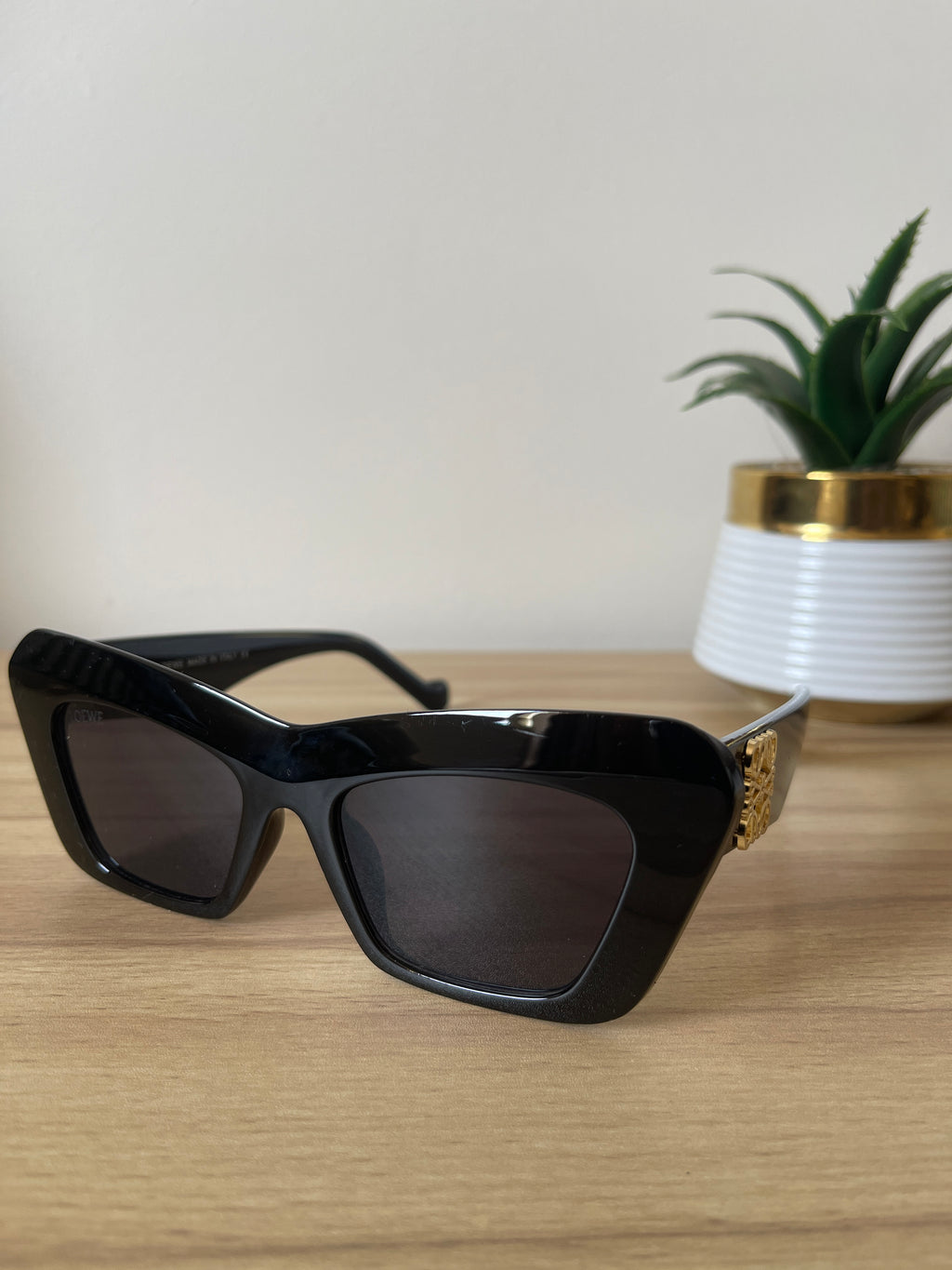 Loewe m Anagram Cat Eye