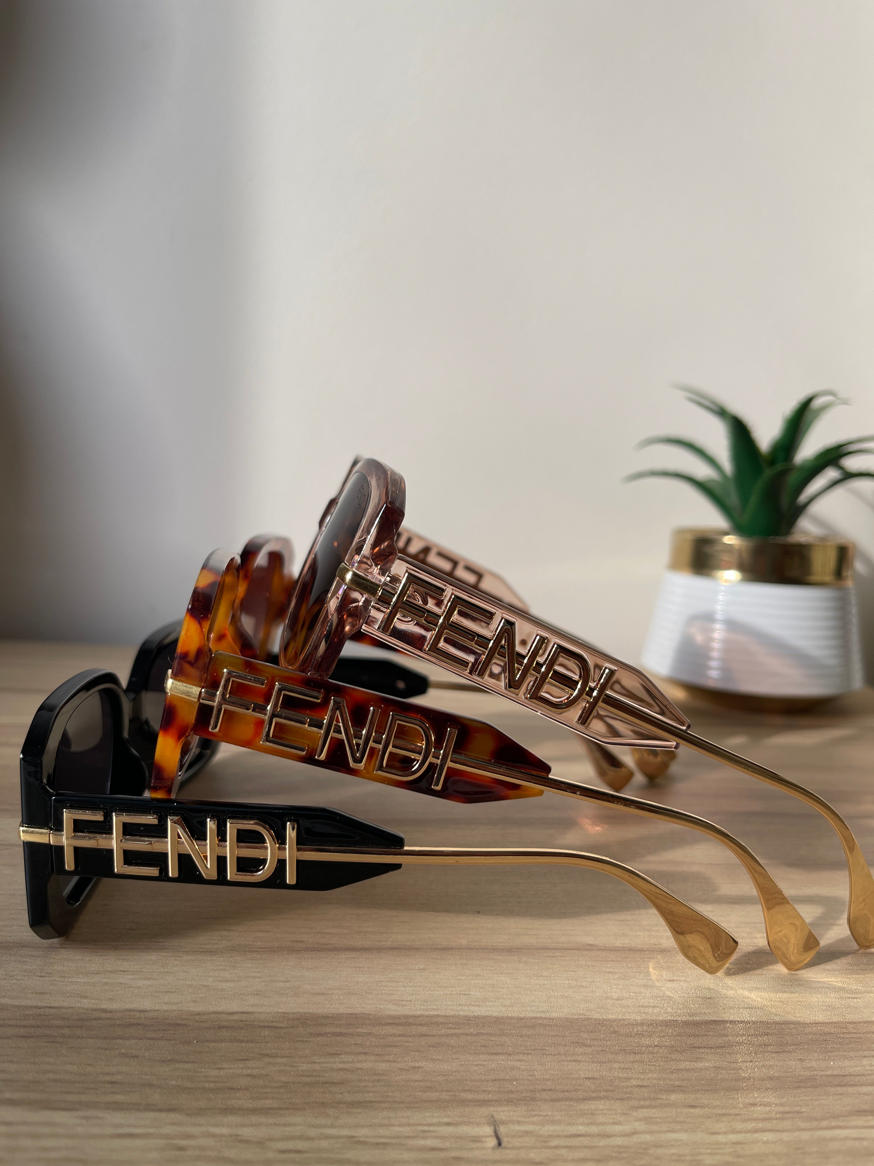 Fendi FE40065I