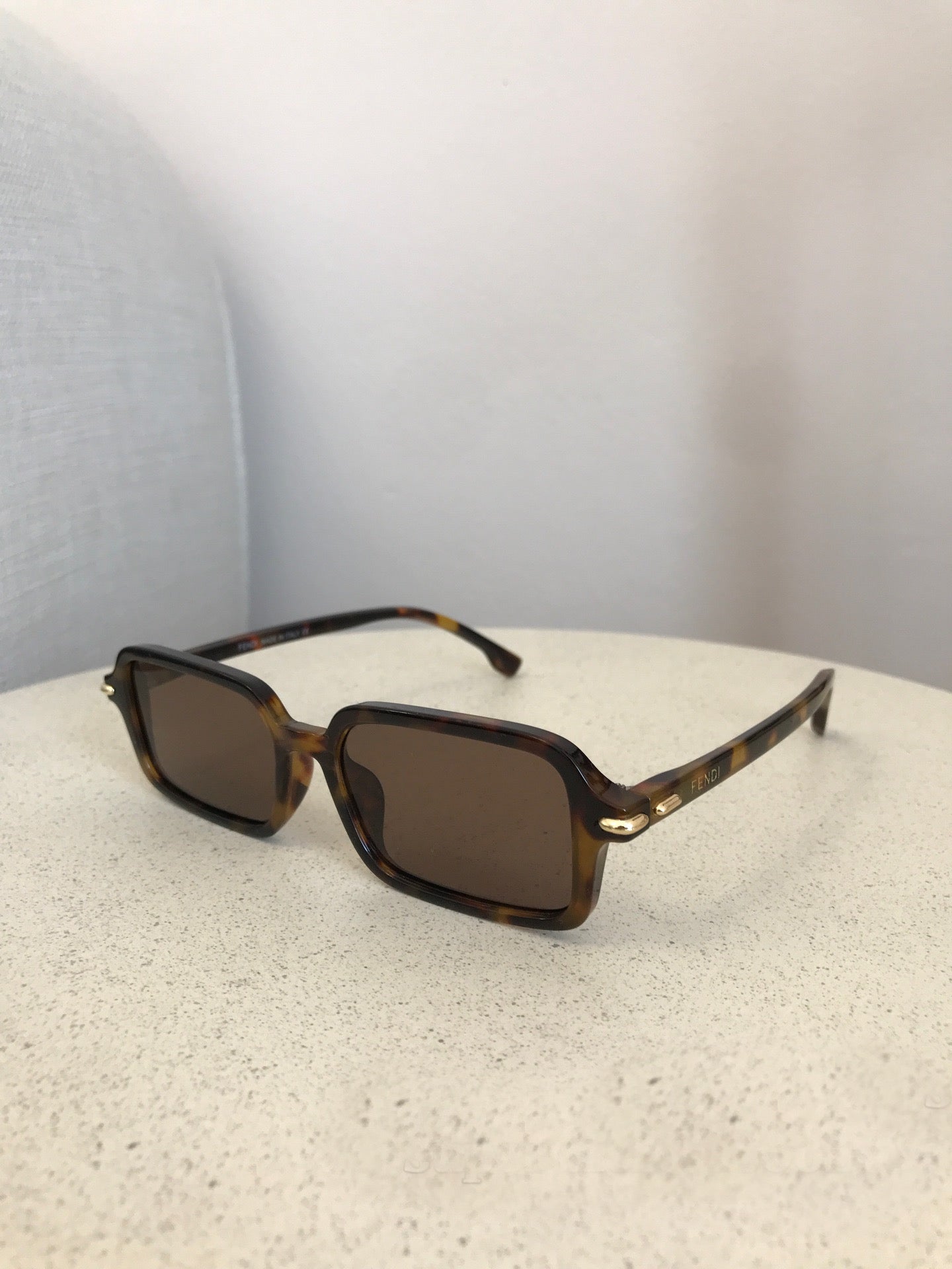 Fendi Selleria FE40174I