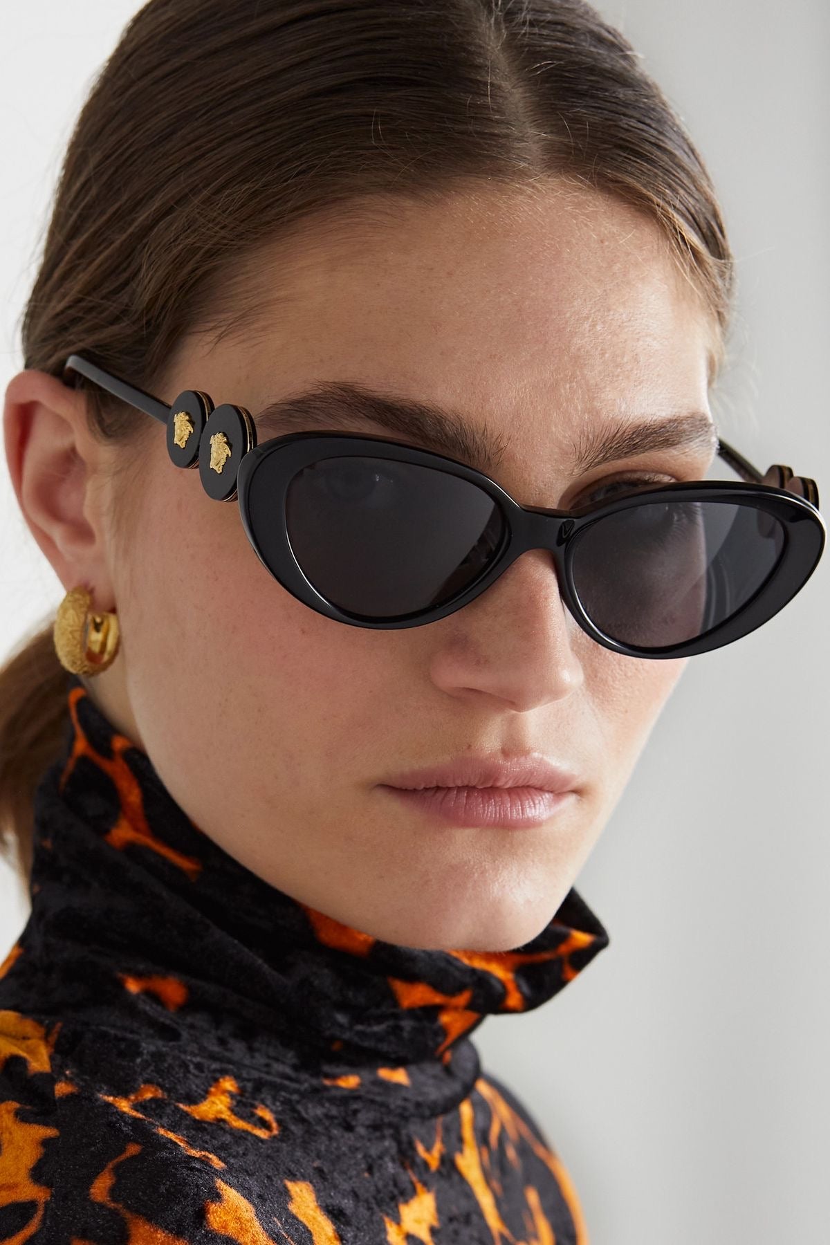 VERSACE
Double Medusa Cat-Eye