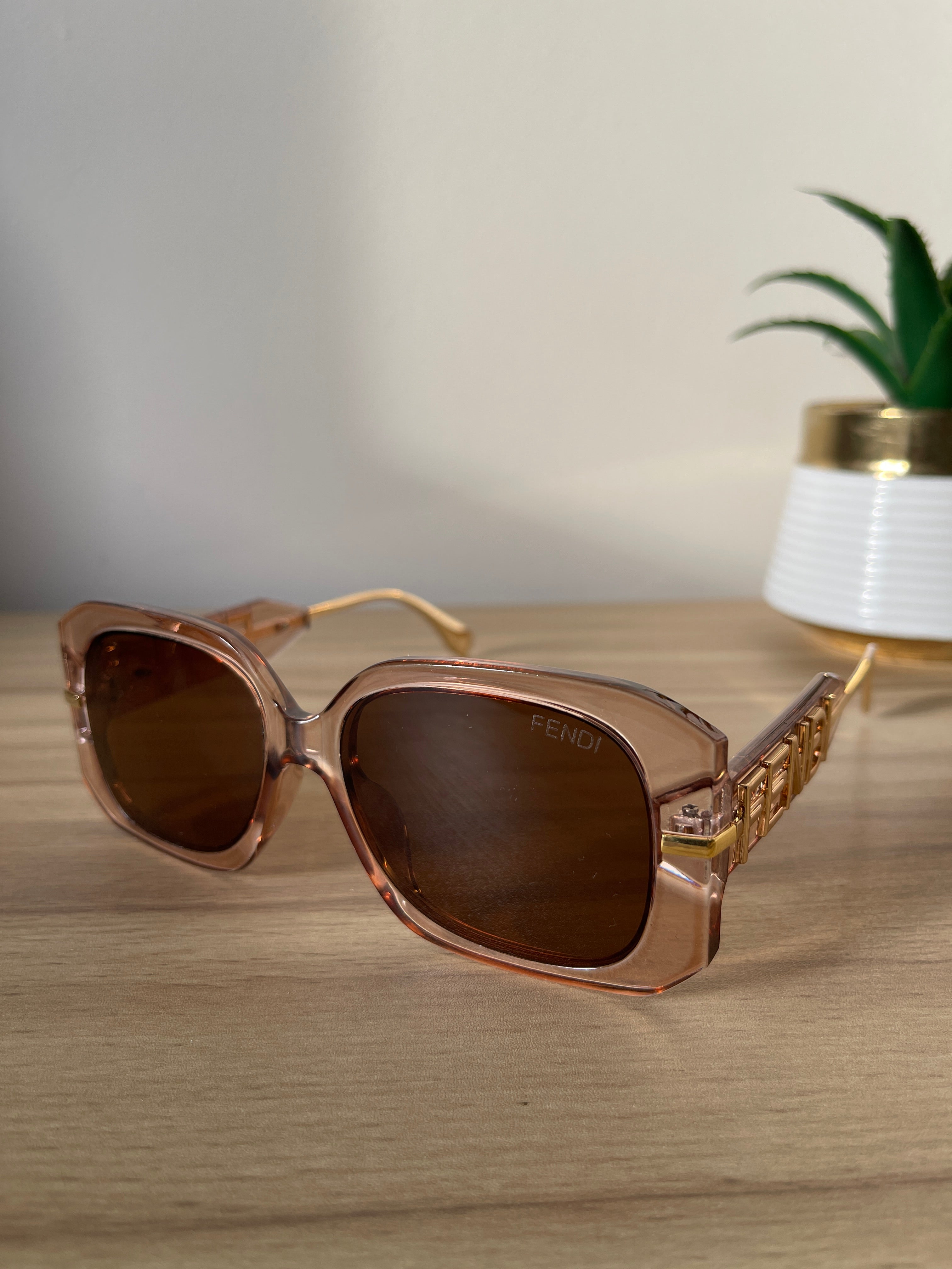 Fendi FE40065I