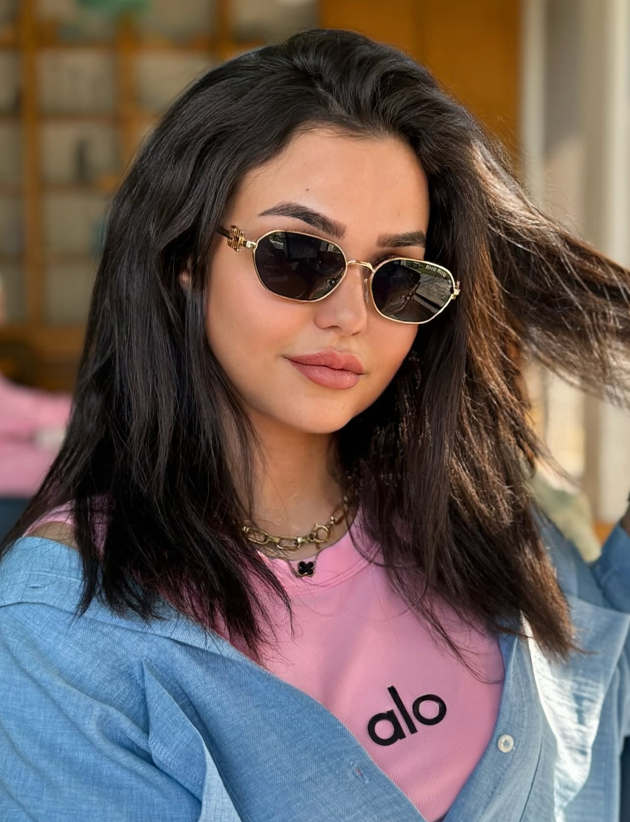 Miu Miu Logo oval-frame