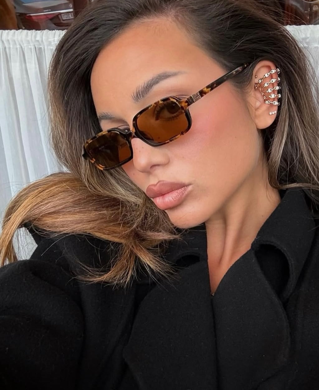 Miu Miu Regard
MU 11ZS 16K5S0 51-16