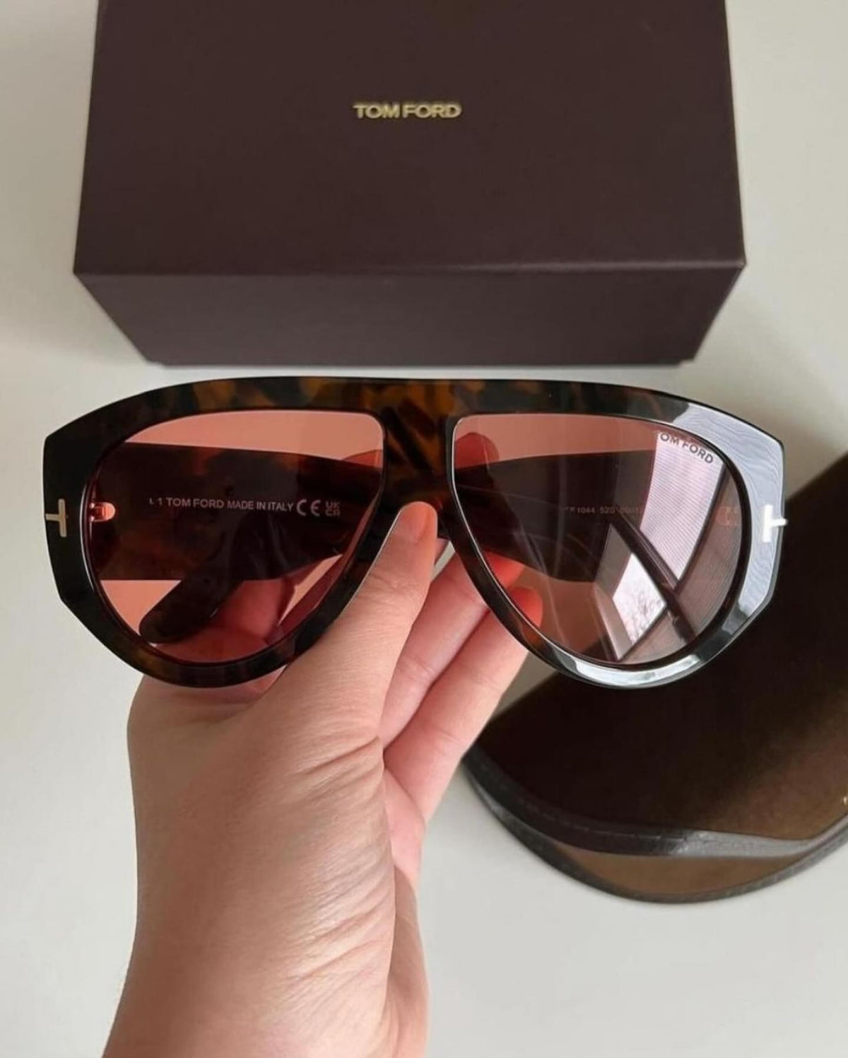 TOM FORD FT1044
